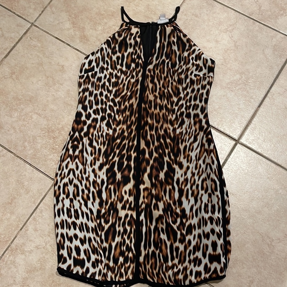 Dress - Picture 2 of 3